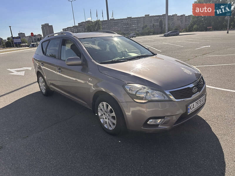 Универсал Kia Ceed 2011 в Киеве