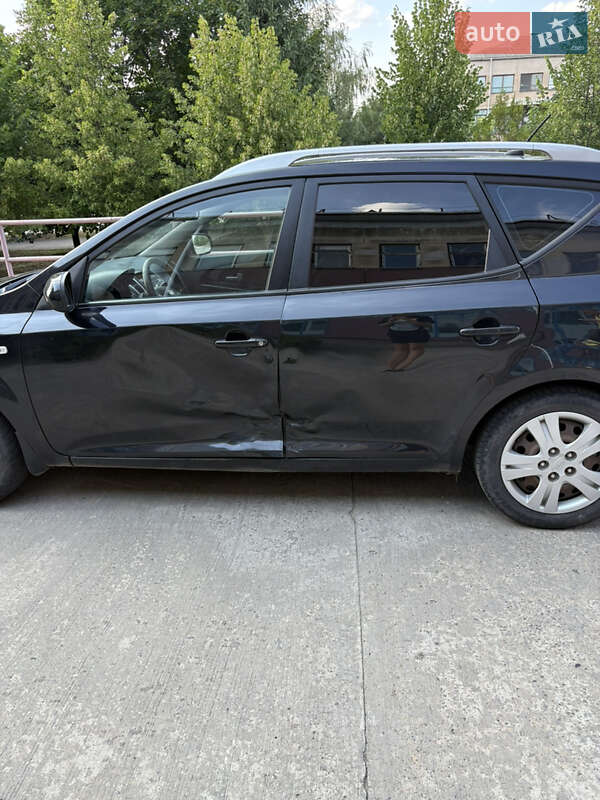 Универсал Kia Ceed 2010 в Долинской