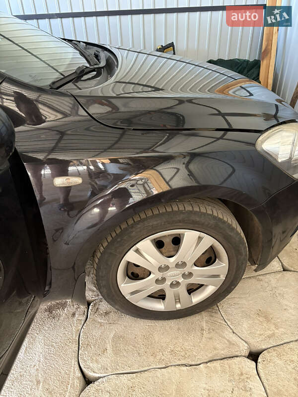 Универсал Kia Ceed 2010 в Долинской