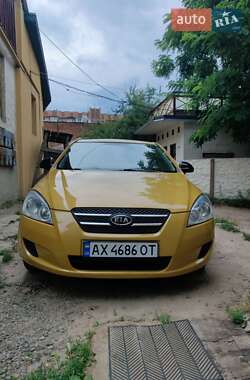 Хетчбек Kia Ceed 2007 в 