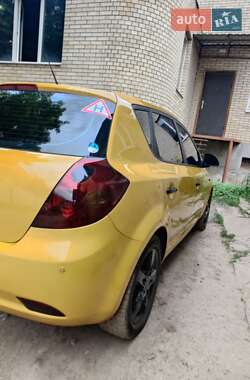 Хетчбек Kia Ceed 2007 в 