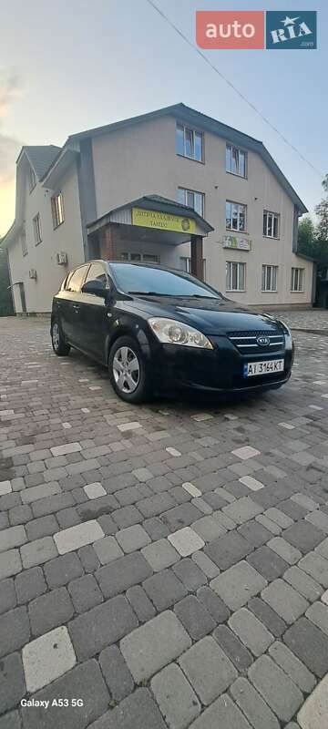 Хетчбек Kia Ceed 2007 в Обухові