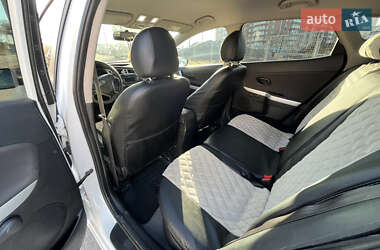 Хэтчбек Kia Ceed 2014 в 