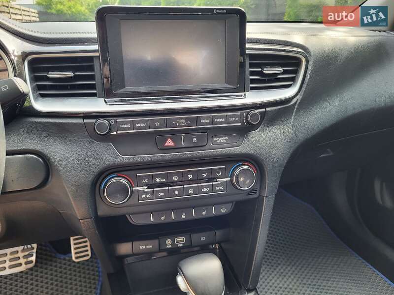 Хэтчбек Kia Ceed 2018 в Киеве