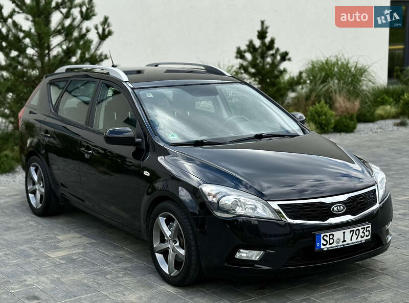 Универсал Kia Ceed 2011 в Луцке