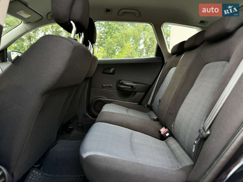 Универсал Kia Ceed 2011 в Луцке