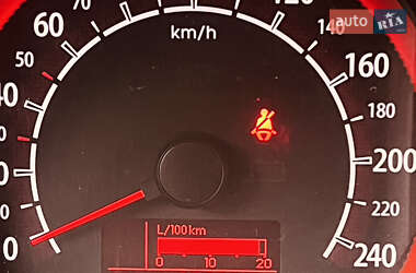 Хэтчбек Kia Ceed 2010 в 