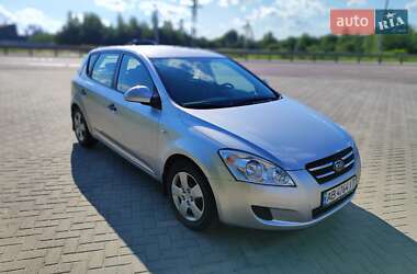 Хэтчбек Kia Ceed 2007 в Бердичеве