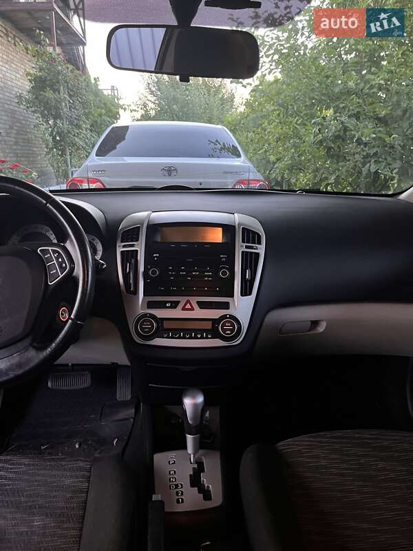 Хэтчбек Kia Ceed 2009 в Борисполе