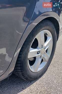 Универсал Kia Ceed 2012 в 