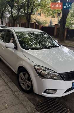 Хетчбек Kia Ceed 2012 в Львові
