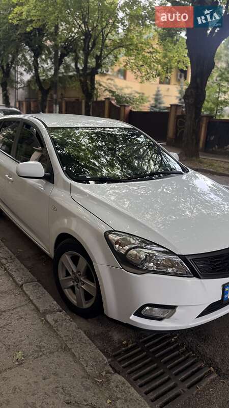 Kia Ceed 2012