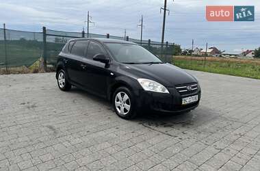 Хетчбек Kia Ceed 2007 в Львові