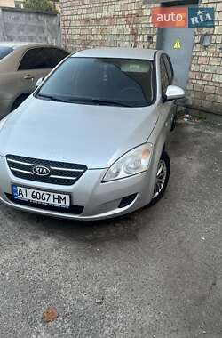 Хэтчбек Kia Ceed 2008 в Киеве