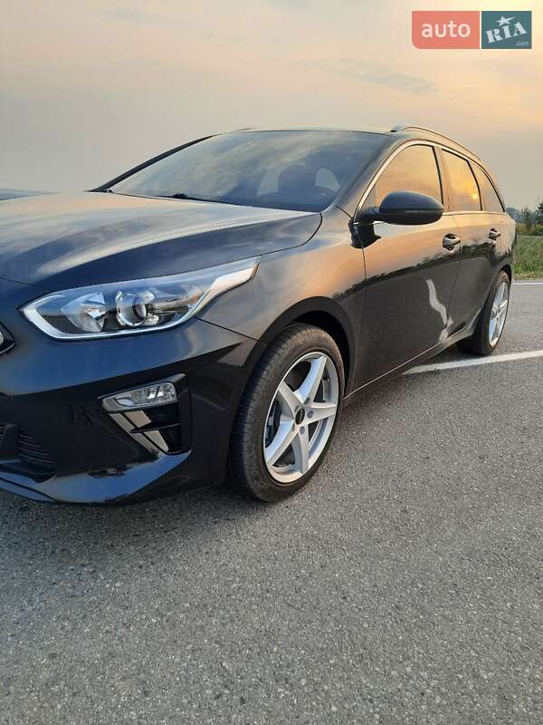 Універсал Kia Ceed 2019 в Лозовій