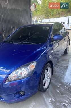 Хэтчбек Kia Ceed 2007 в Киеве