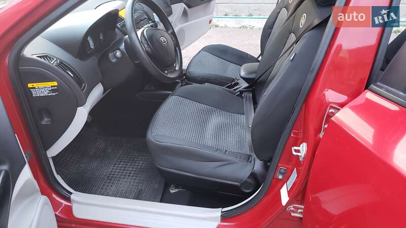 Универсал Kia Ceed 2008 в Шумске