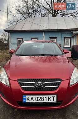 Хэтчбек Kia Ceed 2008 в Вишневом