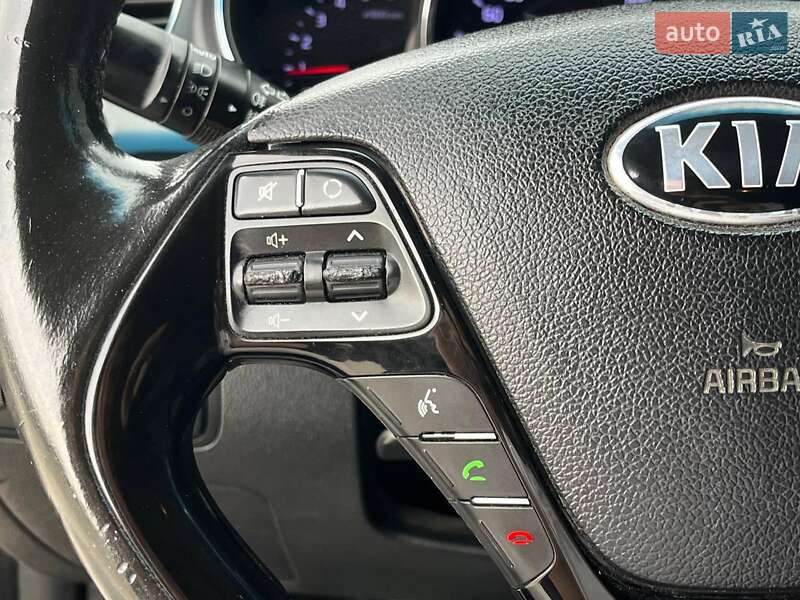 Хэтчбек Kia Ceed 2013 в Львове