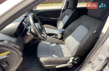 Хэтчбек Kia Ceed 2010 в 