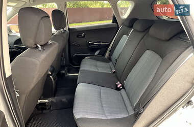 Хэтчбек Kia Ceed 2010 в 