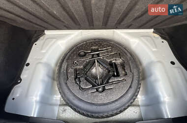 Хэтчбек Kia Ceed 2010 в 