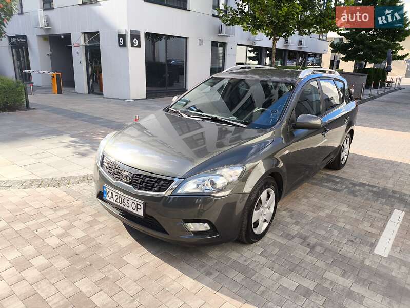 Kia Ceed 2011