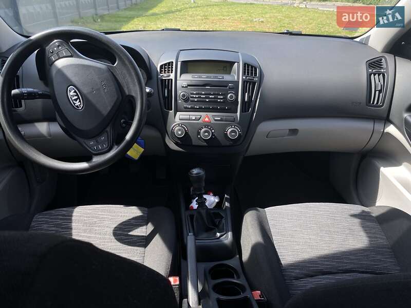 Хэтчбек Kia Ceed 2008 в Мукачево фото 38 Хэтчбек Kia Ceed 2008 в Мукачево