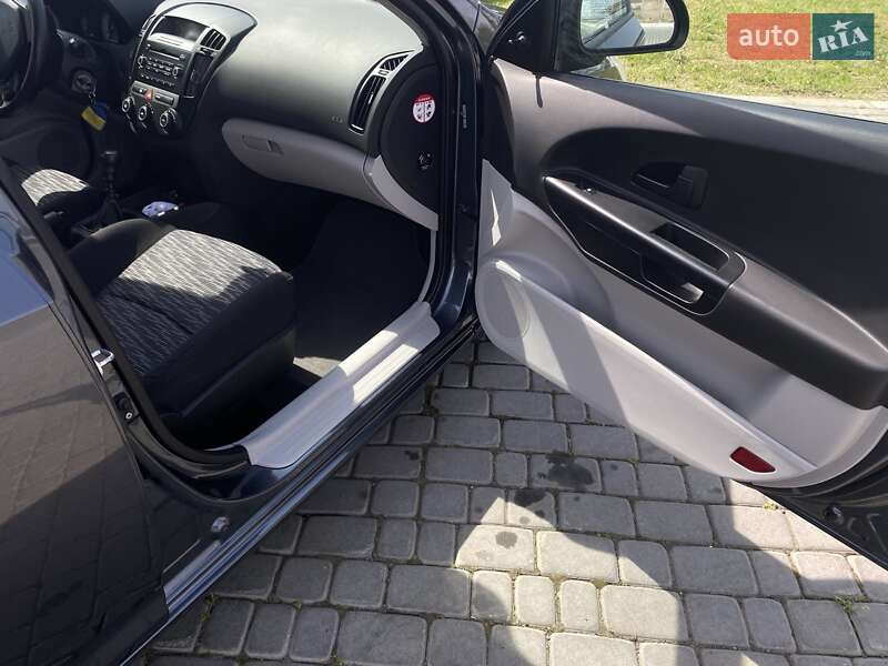 Хэтчбек Kia Ceed 2008 в Мукачево фото 45 Хэтчбек Kia Ceed 2008 в Мукачево