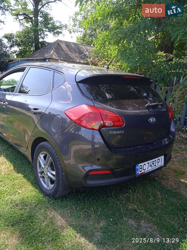 Хэтчбек Kia Ceed 2012 в Переяславе фото 11 Хэтчбек Kia Ceed 2012 в Переяславе