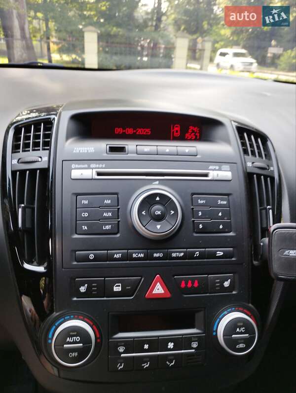Универсал Kia Ceed 2012 в Львове