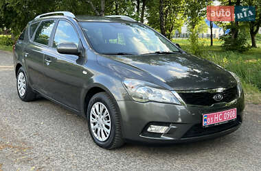 Універсал Kia Ceed 2010 в Луцьку