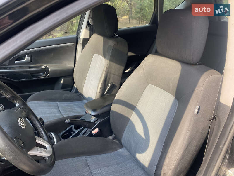 Універсал Kia Ceed 2011 в Києві