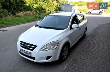 Универсал Kia Ceed 2009 в Львове