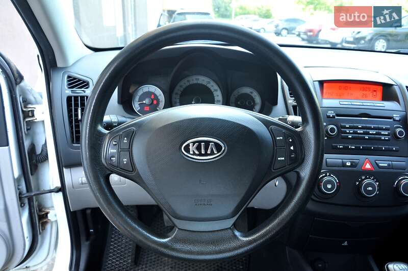 Универсал Kia Ceed 2009 в Львове