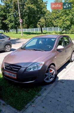 Хэтчбек Kia Ceed 2007 в Каменец-Подольском