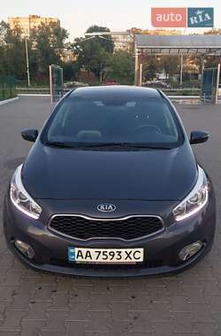 Хэтчбек Kia Ceed 2013 в Киеве