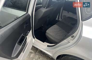 Хэтчбек Kia Ceed 2007 в 