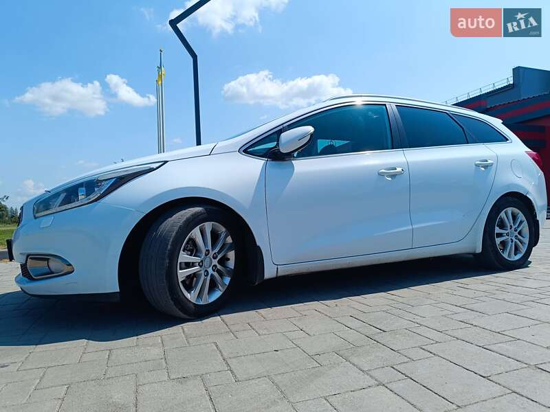 Универсал Kia Ceed 2012 в Здолбунове