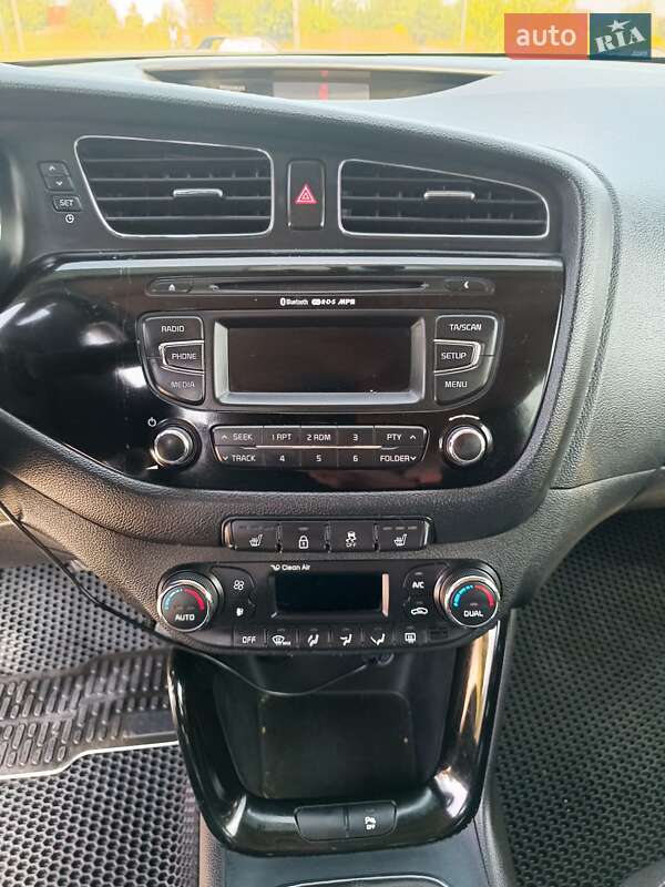 Универсал Kia Ceed 2012 в Здолбунове