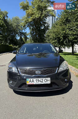 Хетчбек Kia Ceed 2012 в Києві