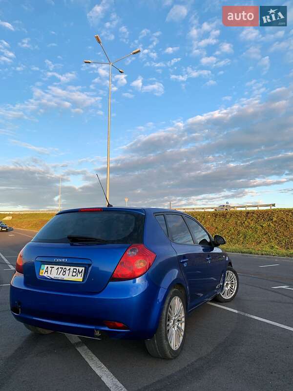 Хэтчбек Kia Ceed 2008 в Львове