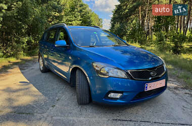Универсал Kia Ceed 2012 в Остроге