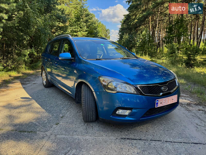 Универсал Kia Ceed 2012 в 