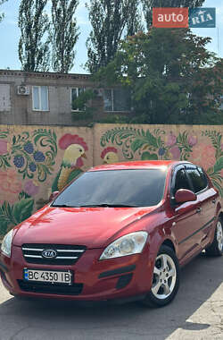 Хэтчбек Kia Ceed 2007 в Кривом Роге