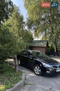 Универсал Kia Ceed 2010 в Сумах