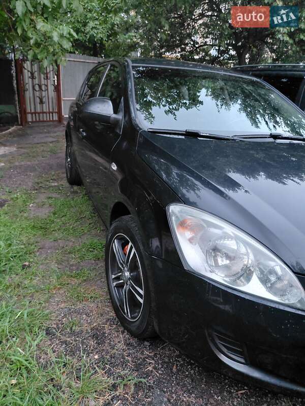 Хетчбек Kia Ceed 2007 в Чернігові