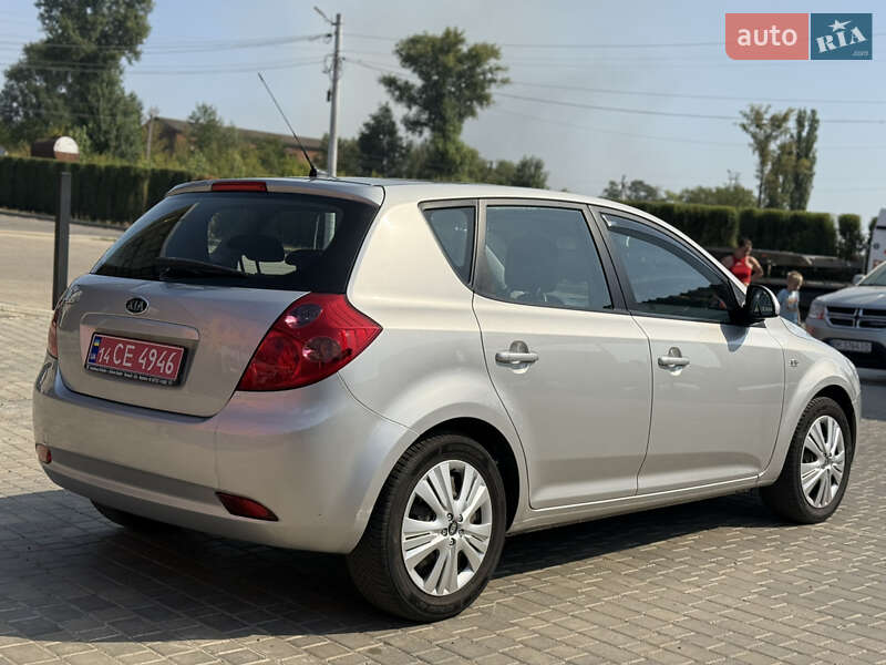 Хетчбек Kia Ceed 2008 в Звенигородці