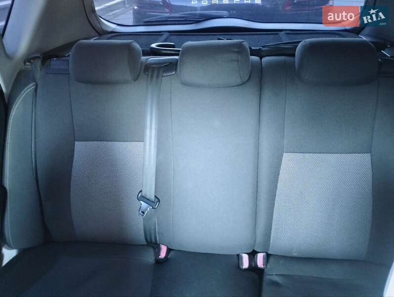 Хэтчбек Kia Ceed 2008 в Одессе