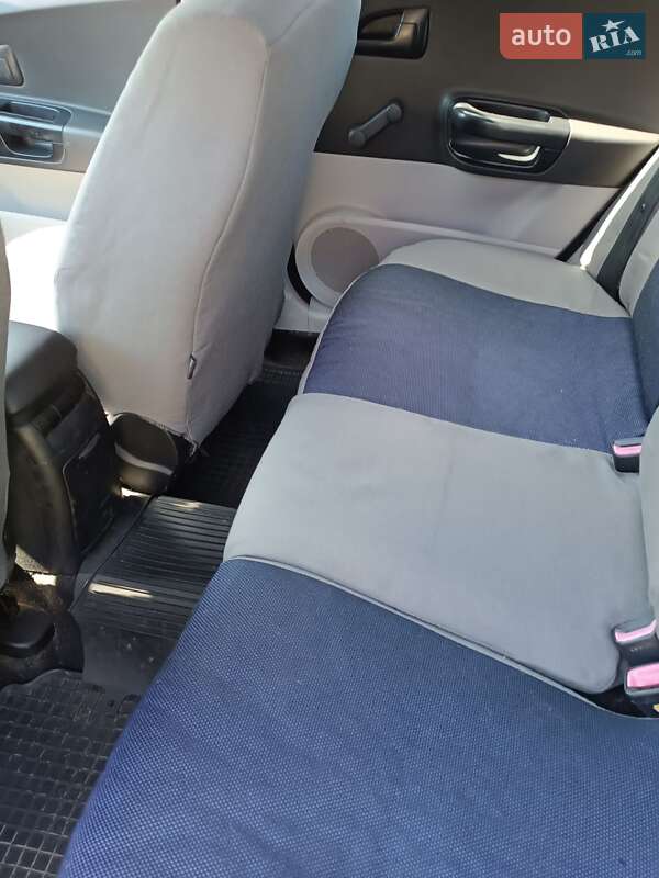 Хэтчбек Kia Ceed 2008 в Кропивницком